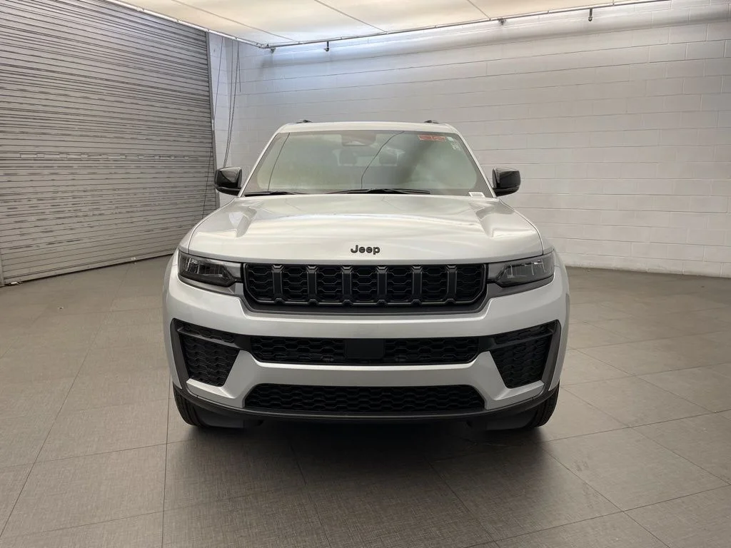 New 2026 Silver Jeep Altitude image 6