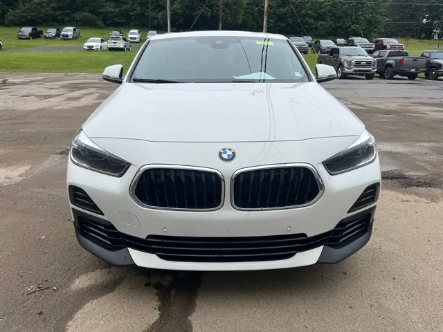 Used 2021 White BMW xDrive28i image 11