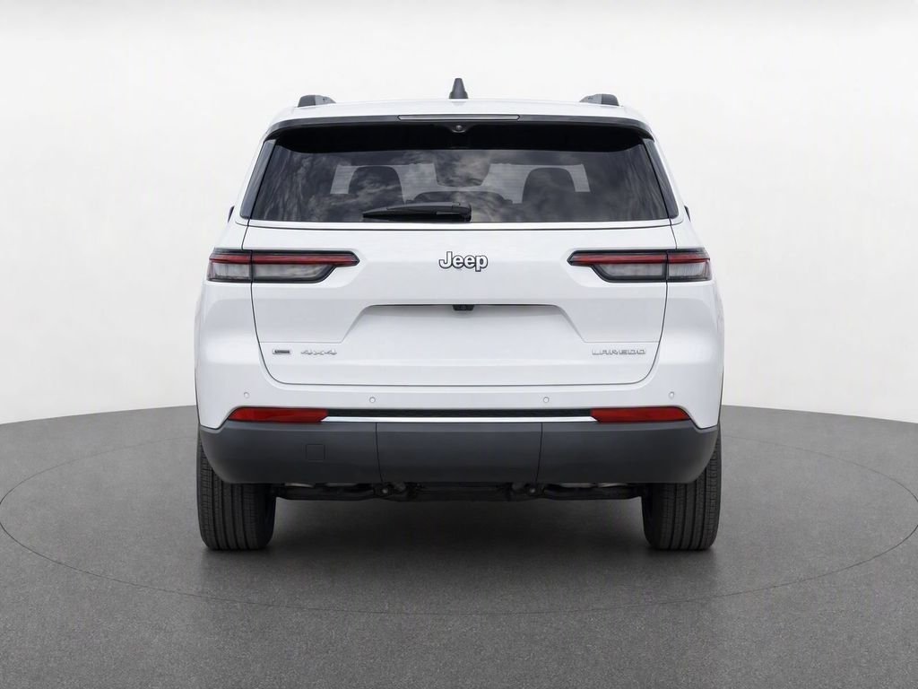 Used 2022 White Jeep Limited image 5