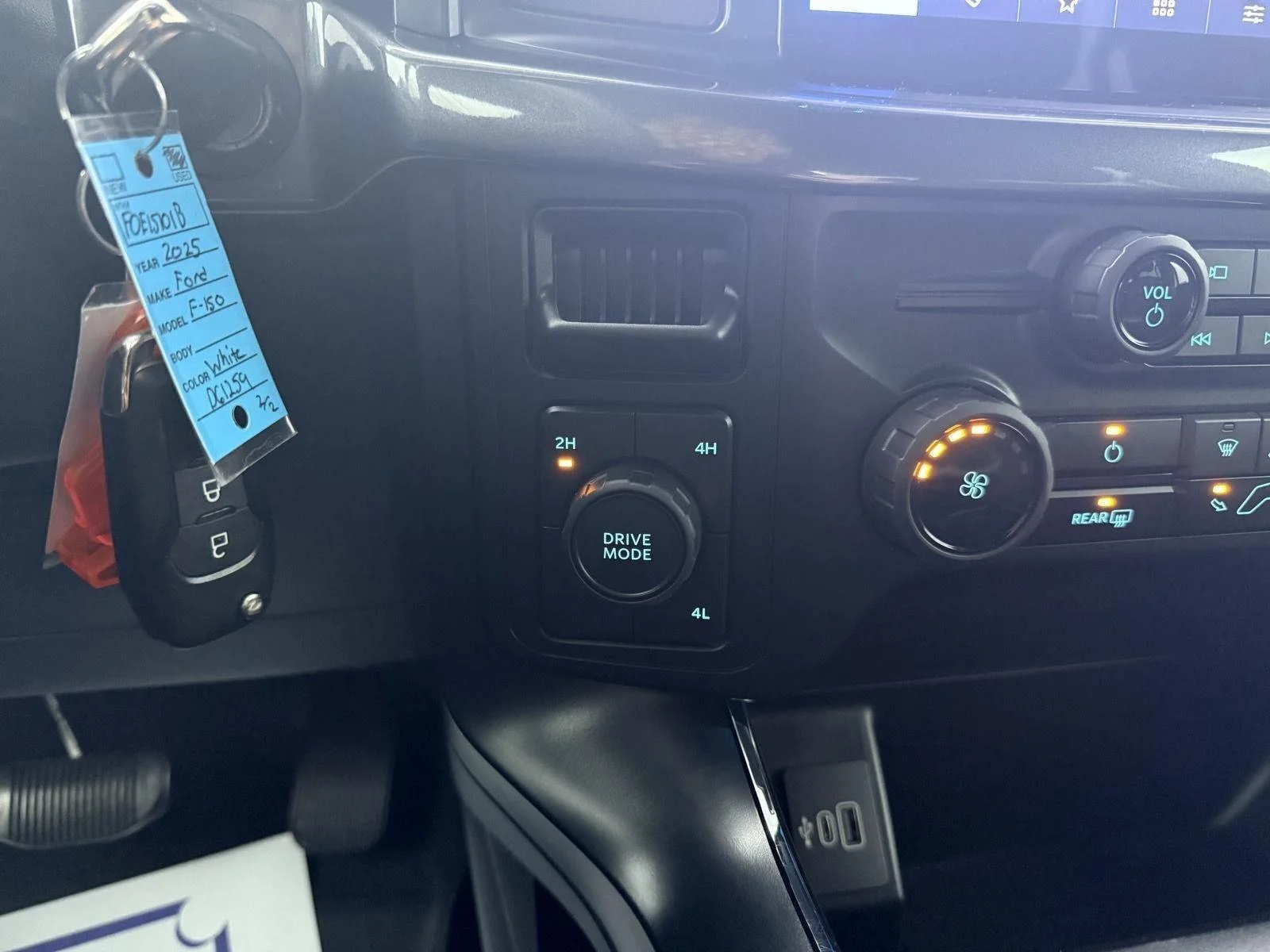 Certified Used 2025 Oxford White Ford STX image 14