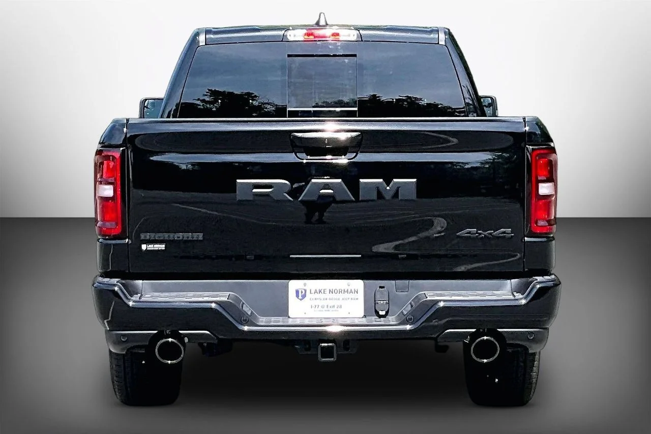 New 2026 Diamond Black Crystal Pearlcoat RAM Big Horn/Lone Star image 7