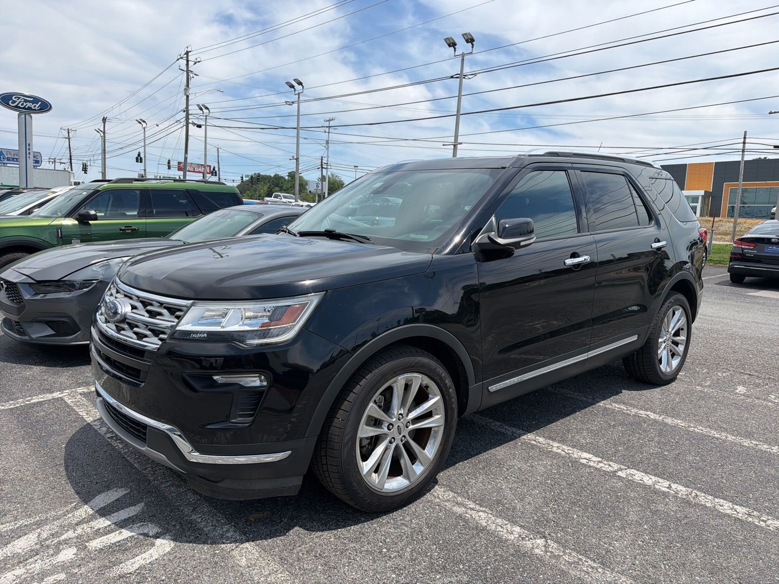 2018 Ford Explorer Limited FWD's photo