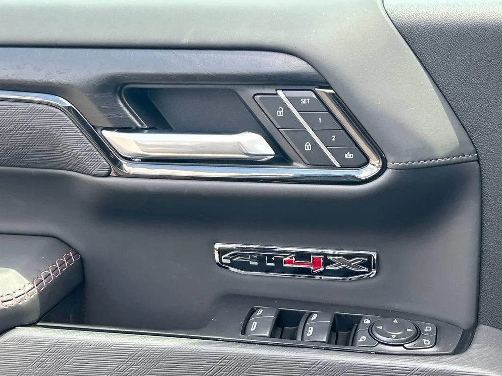 New 2026 Onyx Black GMC AT4X image 28
