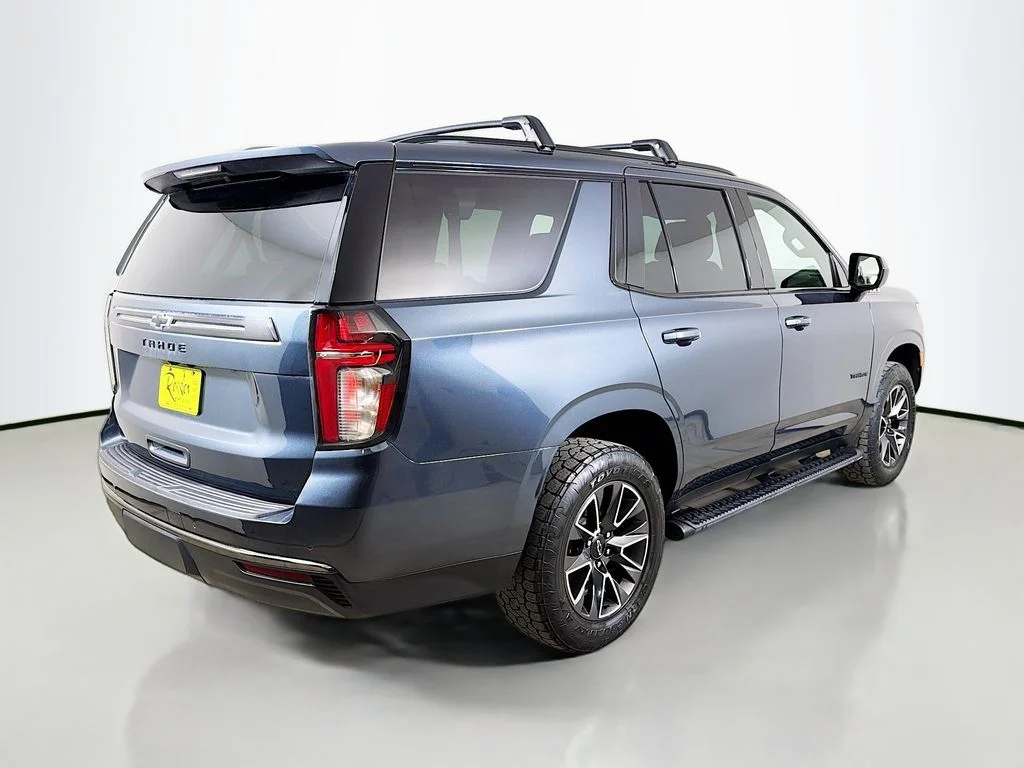 Used 2021 Gray Chevrolet Z71 image 6