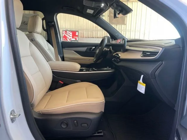 New 2026 Iridescent White Tricoat Buick Preferred image 18