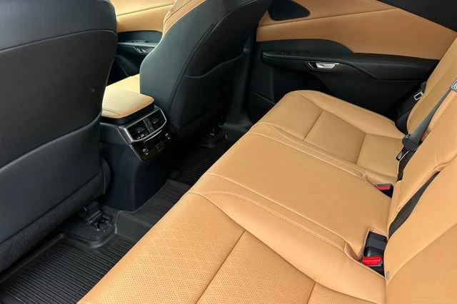New 2026 Iridium Lexus PREMIUM PLUS image 10
