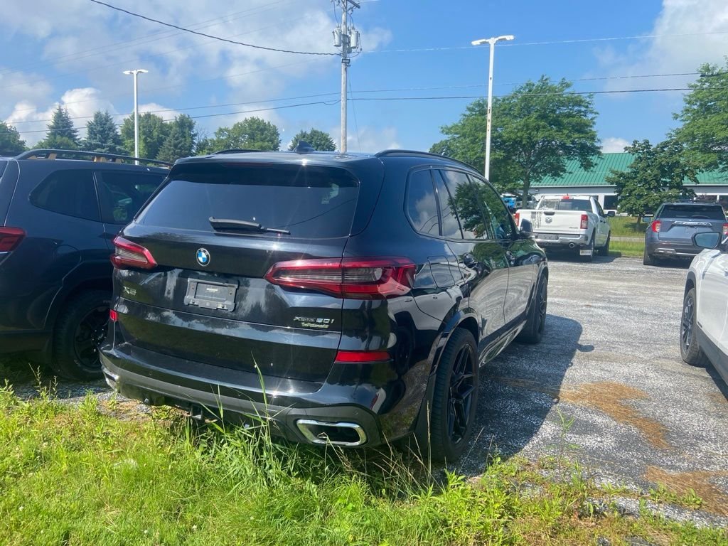 Used 2019 Black Sapphire Metallic BMW xDrive50i image 5