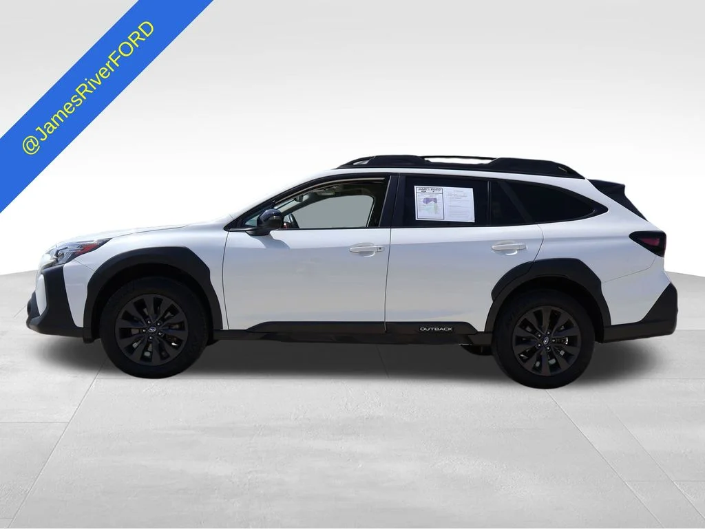 Used 2025 White Subaru Onyx Edition image 2