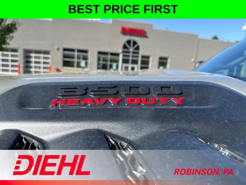 New 2026 Ceramic Gray Clear-Coat Exterior Paint RAM Laramie image 10