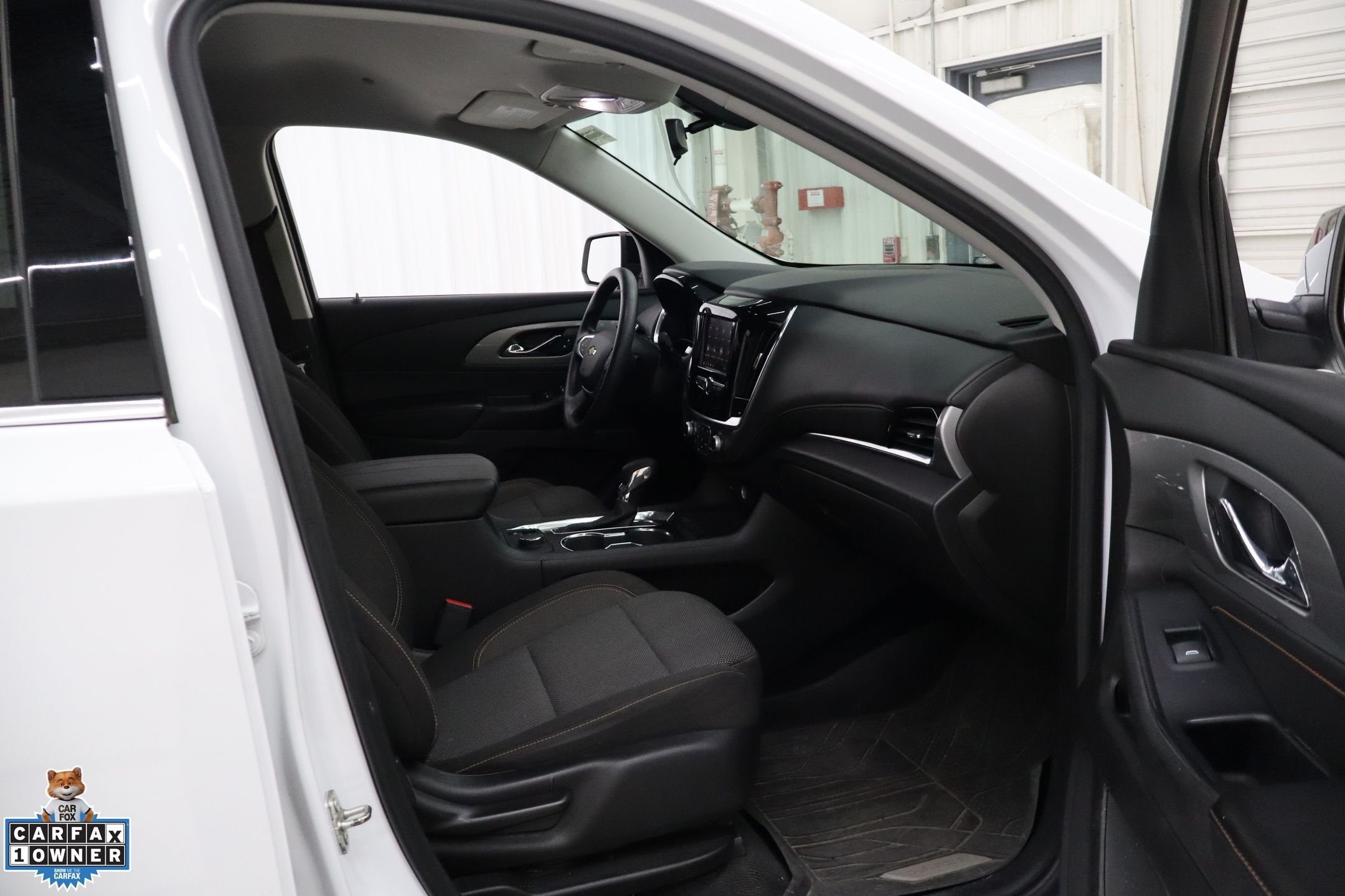 Used 2021 White Chevrolet LS image 30