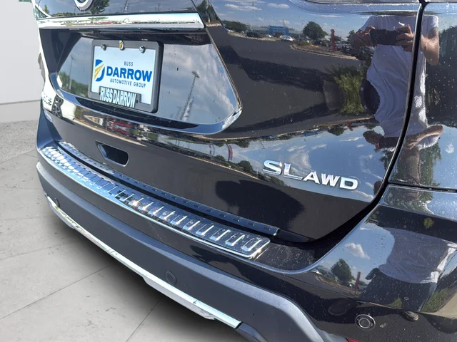 Used 2019 Black Nissan SL image 29