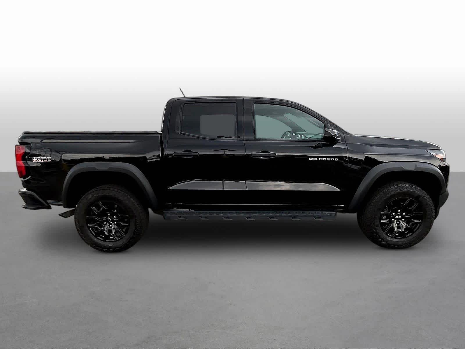 2025 Chevrolet Colorado Trail Boss - Photo 8