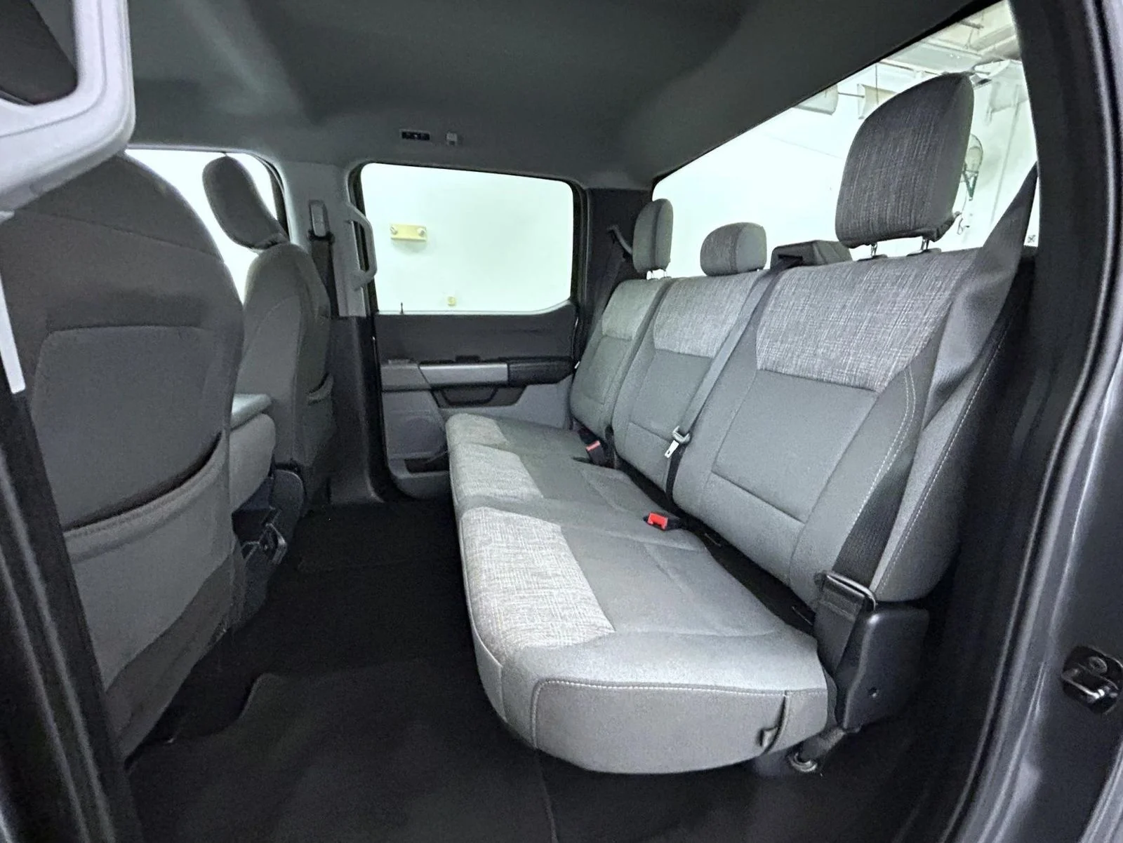 Used 2024 Gray Ford XLT image 19