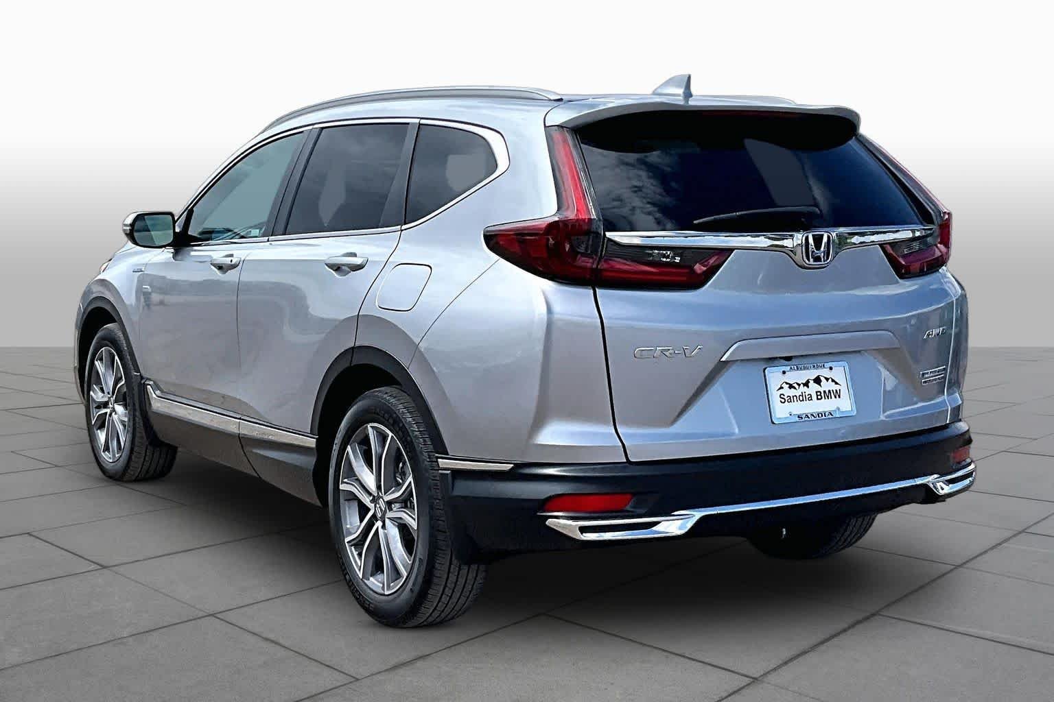 Used 2020 Lunar Silver Metallic Honda Touring image 9
