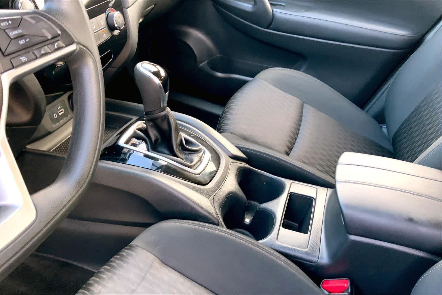 Used 2018 Magnetic Black Nissan S image 17