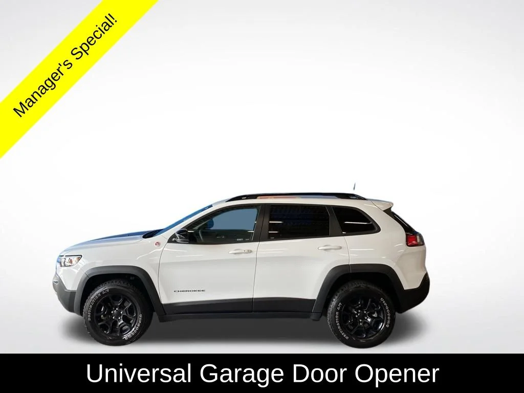Used 2022 White Jeep Trailhawk image 16