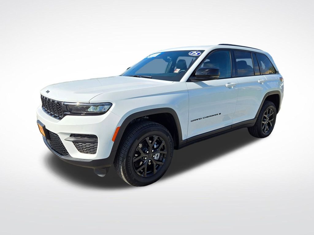 Used 2025 White Jeep Altitude X image 9