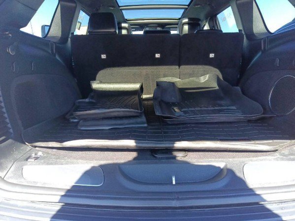 Used 2020 Diamond Black Crystal Pearlcoat Jeep Overland image 6
