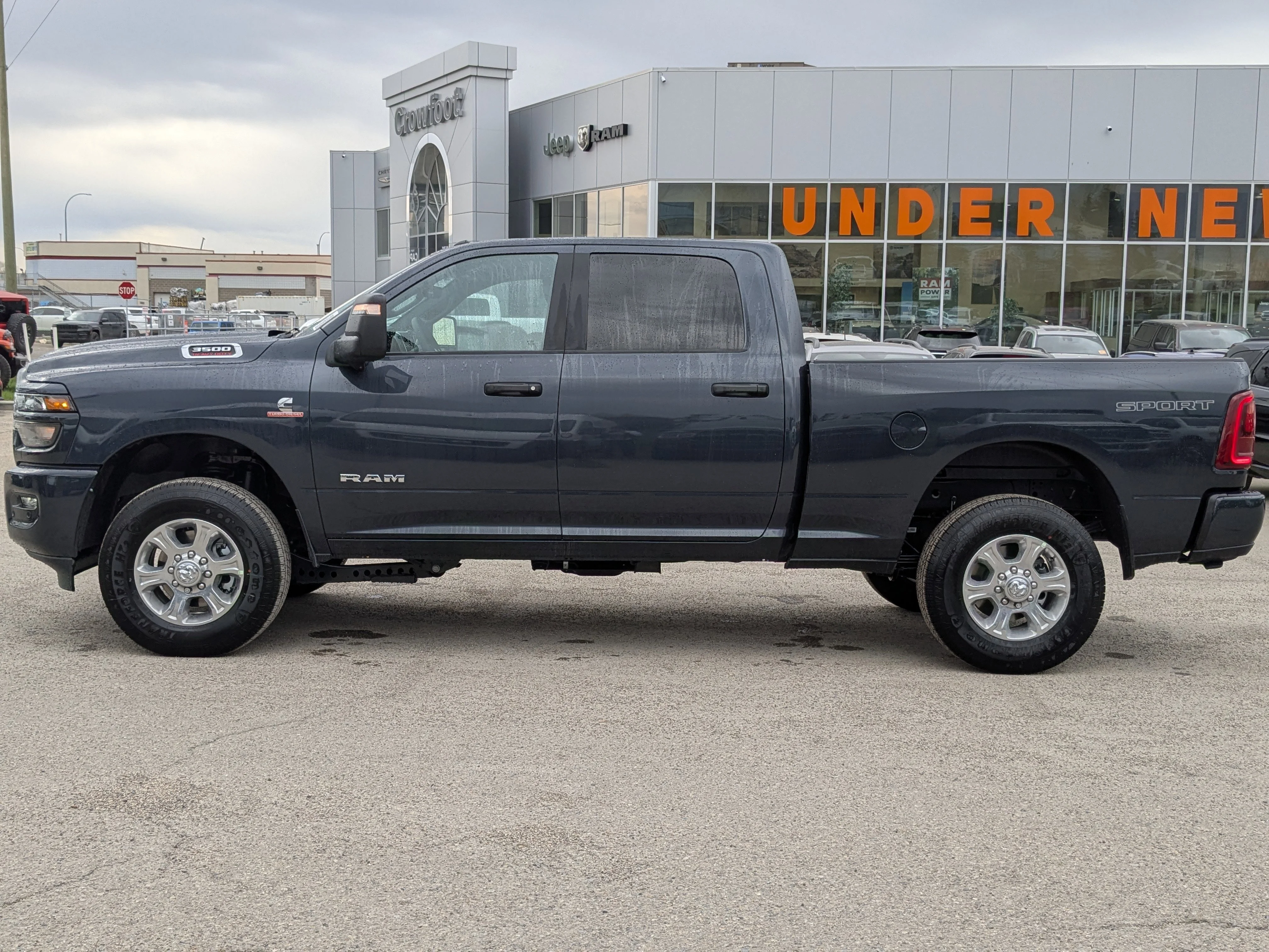 New 2026 Blue RAM Big Horn - - 6.7L HO Diesel - 5th Wheel/Gooseneck Prep - Sport App Pkg - Nav - Cargo Cam & More! image 5