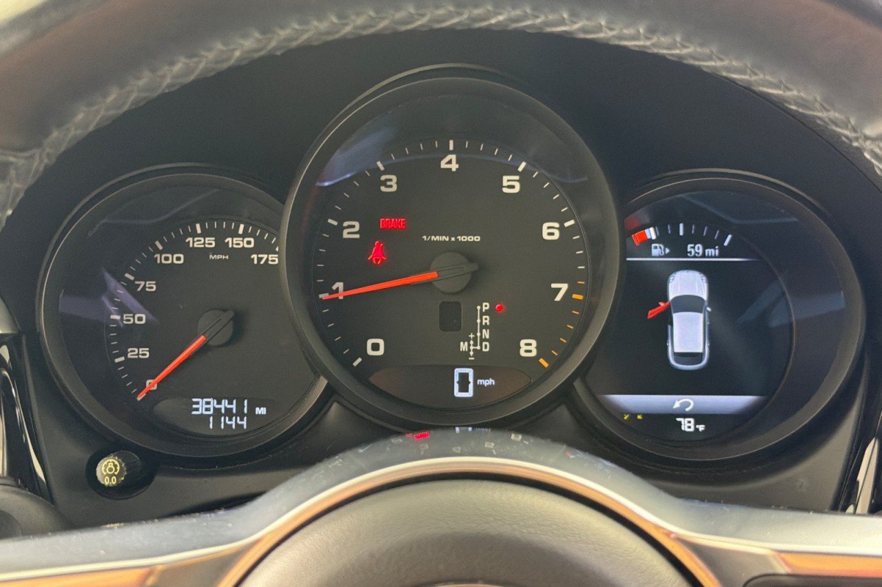 Used 2020 POLAR WHITE Porsche  image 24