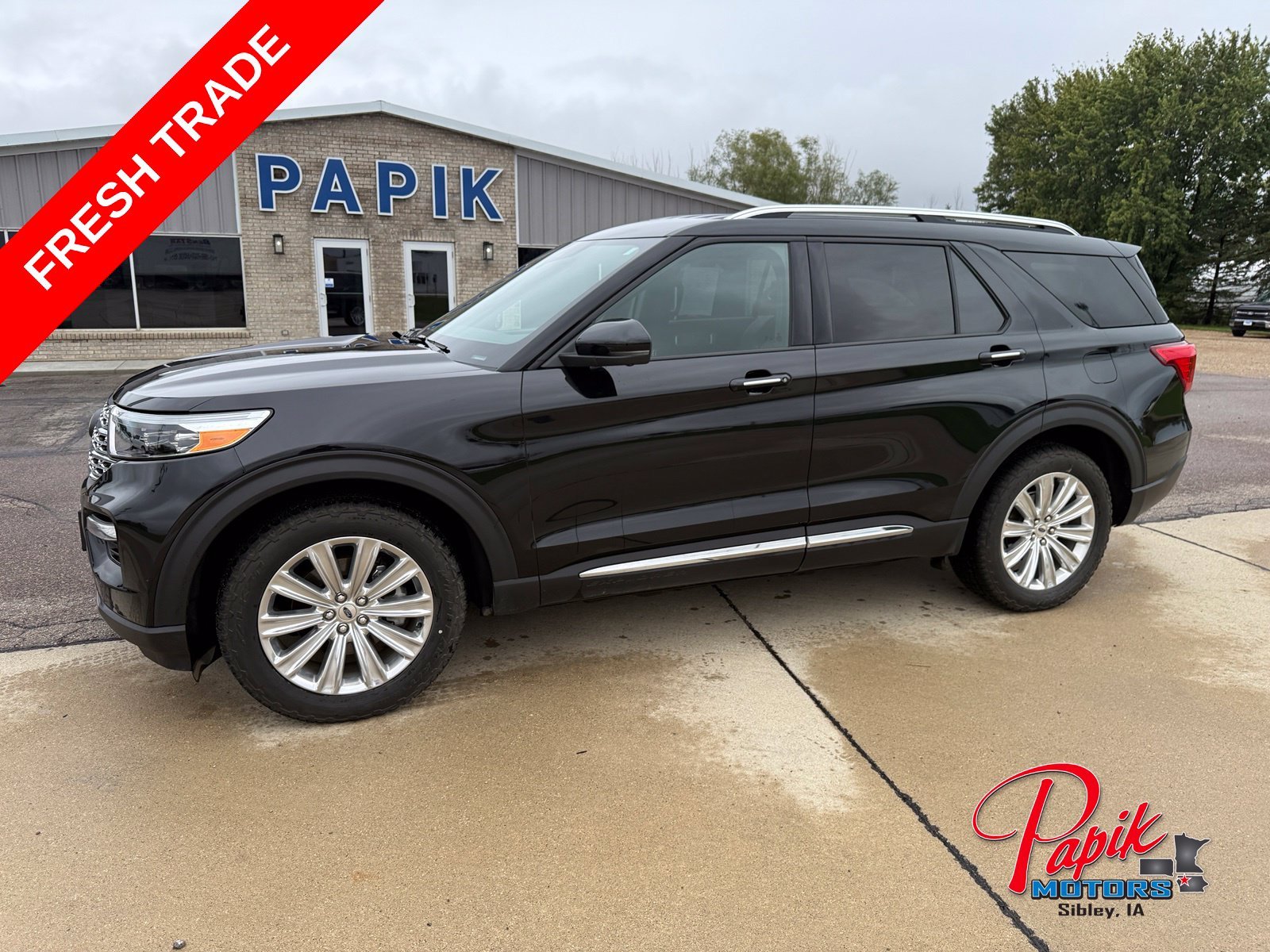 Certified Used 2020 Black Metallic Ford Limited image 1