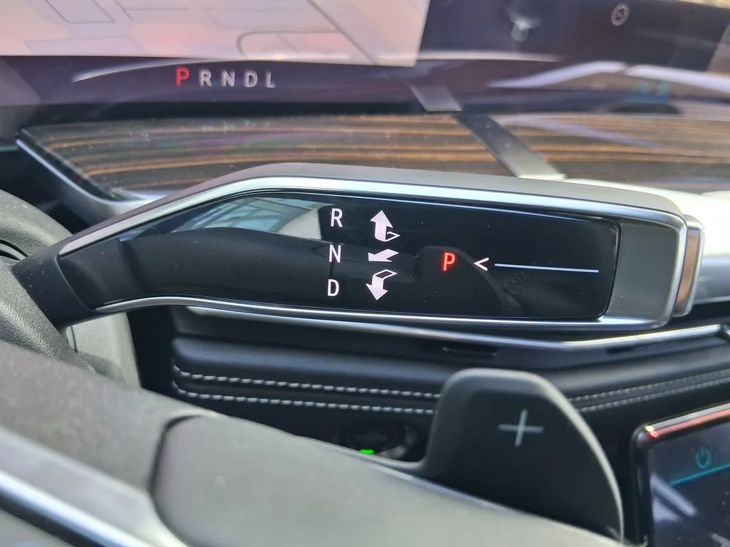 2026 Cadillac Escalade Luxury - Photo 14