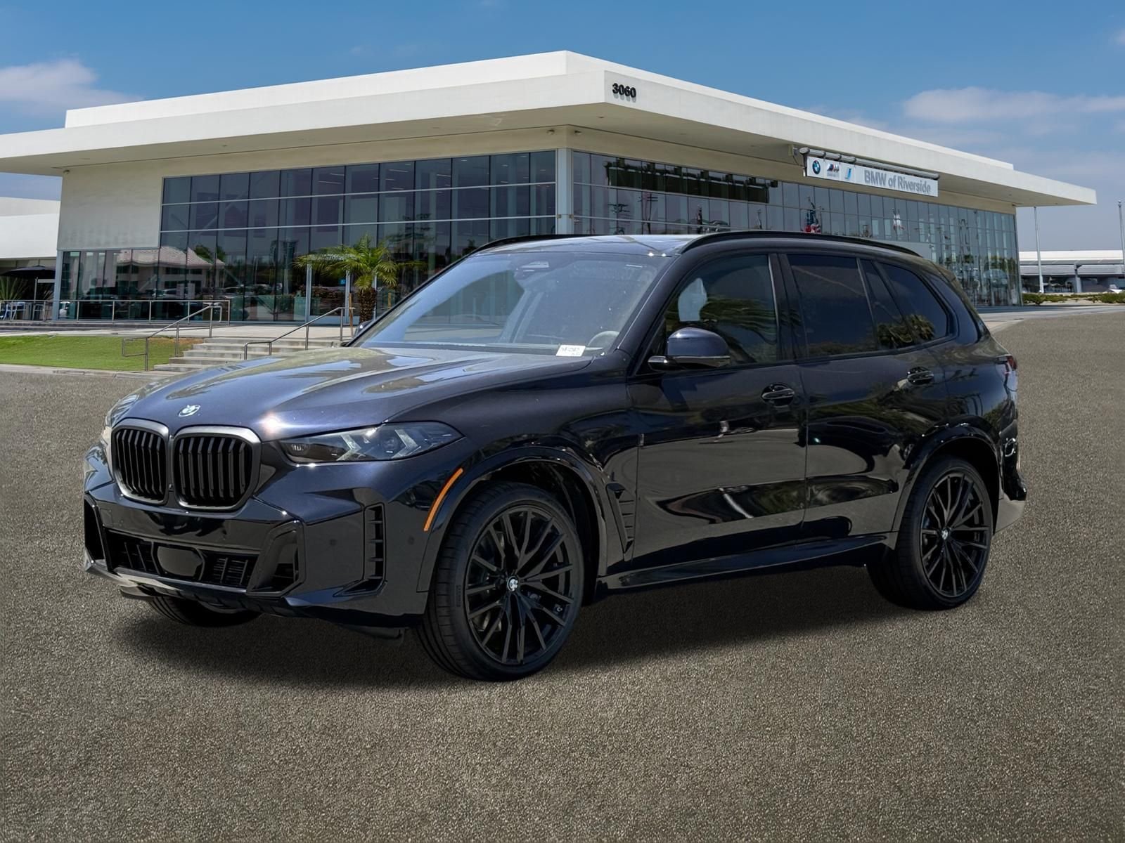 New 2026 Carbon Black Metallic BMW sDrive40i image 4