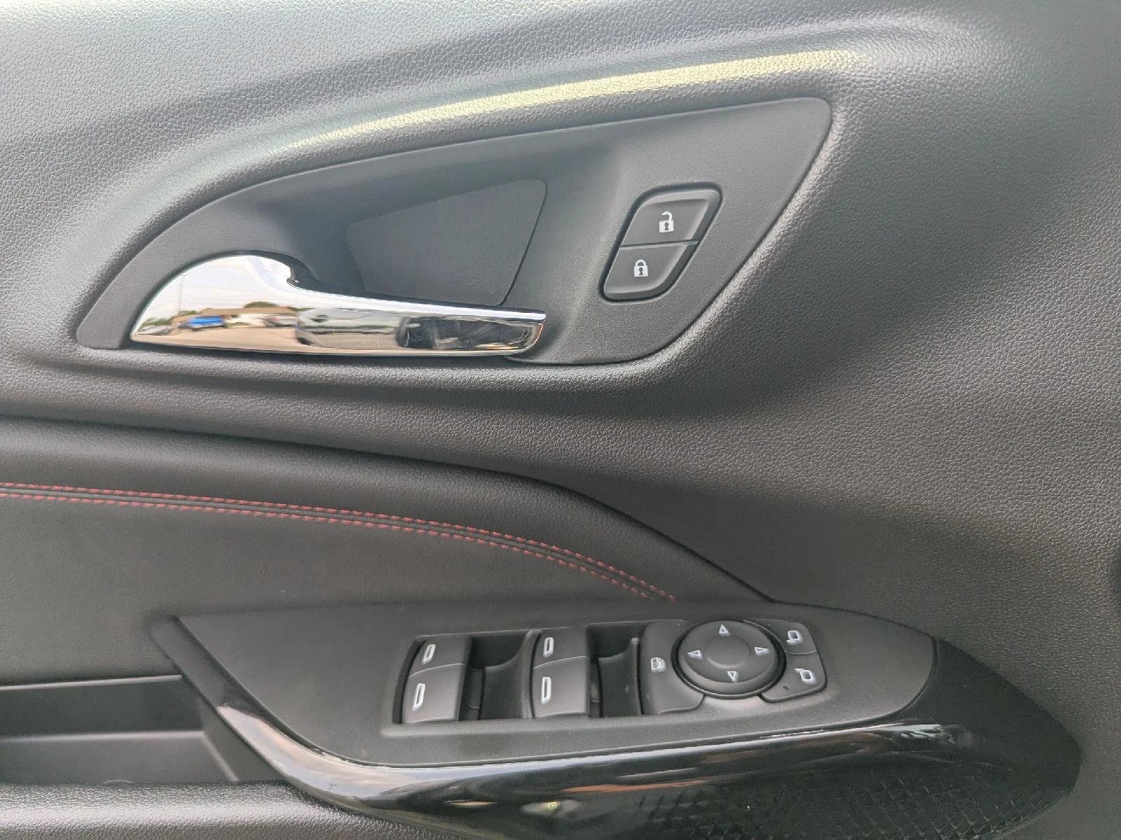 2026 Chevrolet Trax RS - Photo 32