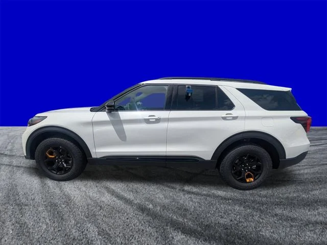 New 2026 Star White Metallic Tri-Coat Ford Tremor® image 7
