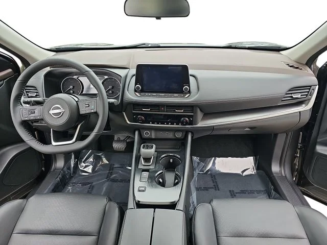 Used 2023 Gray Nissan SV image 9