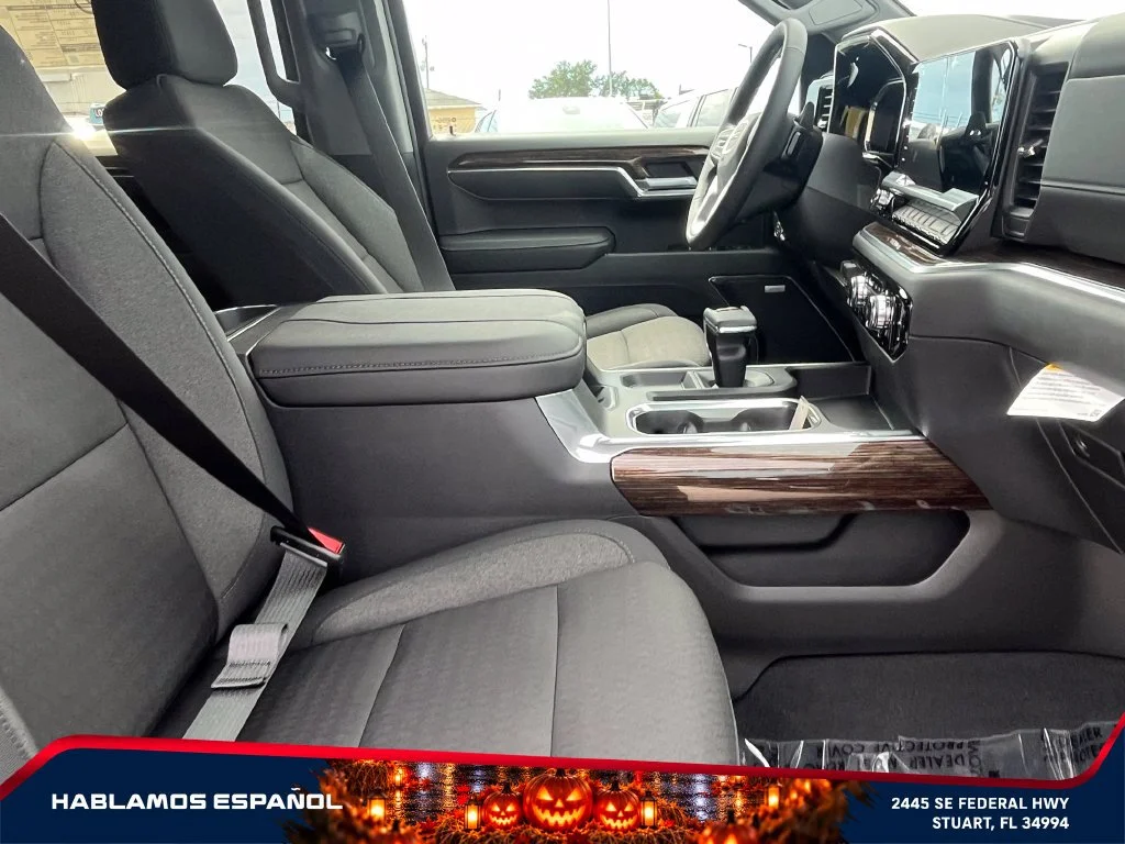 New 2026 Sterling Metallic GMC Elevation image 20