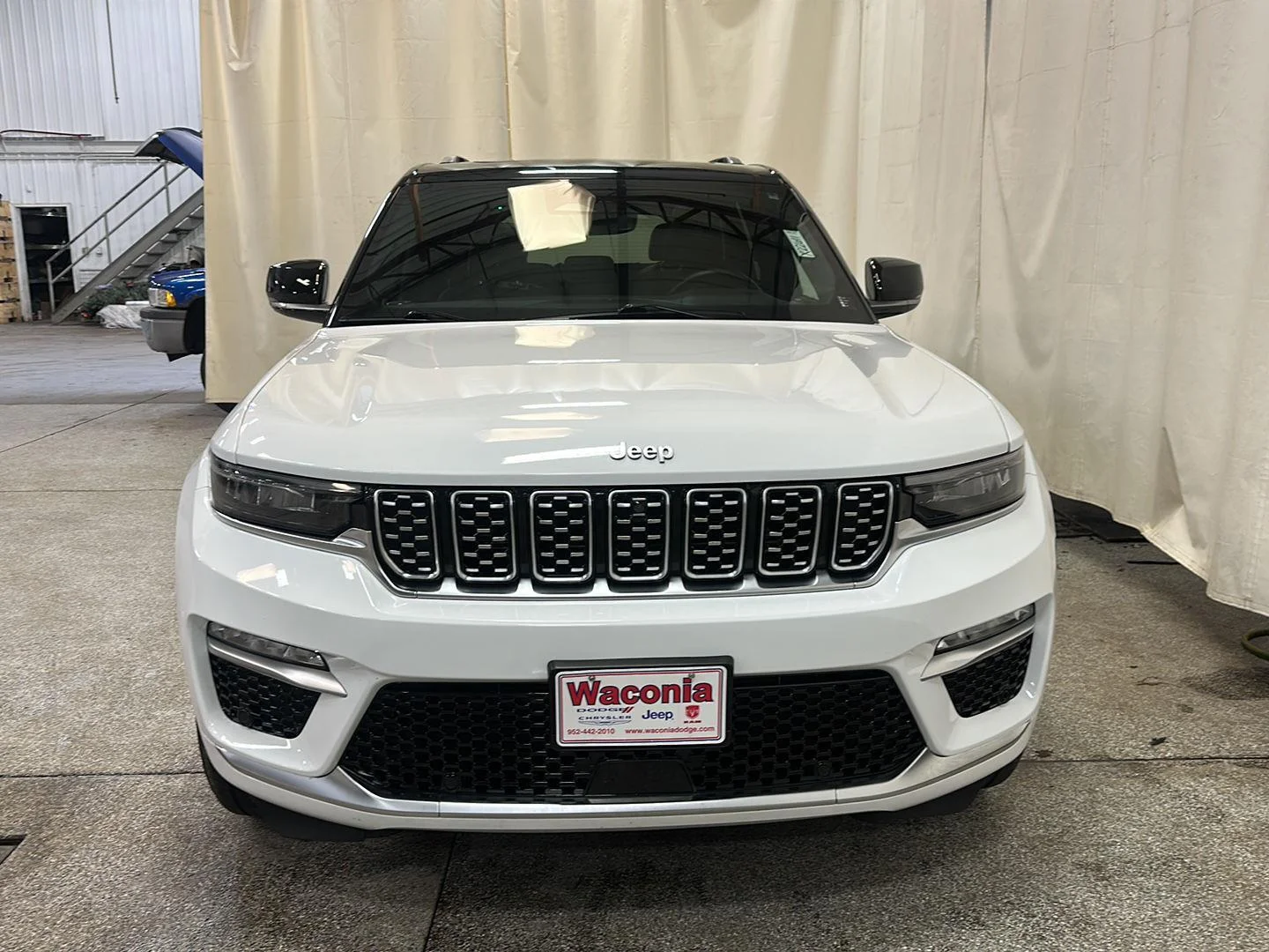 Used 2023 Bright White Clearcoat Jeep Summit image 8