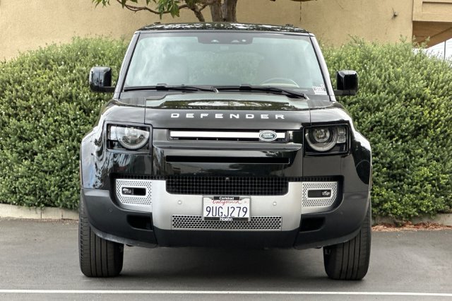 Used 2025 Black Land Rover S image 8