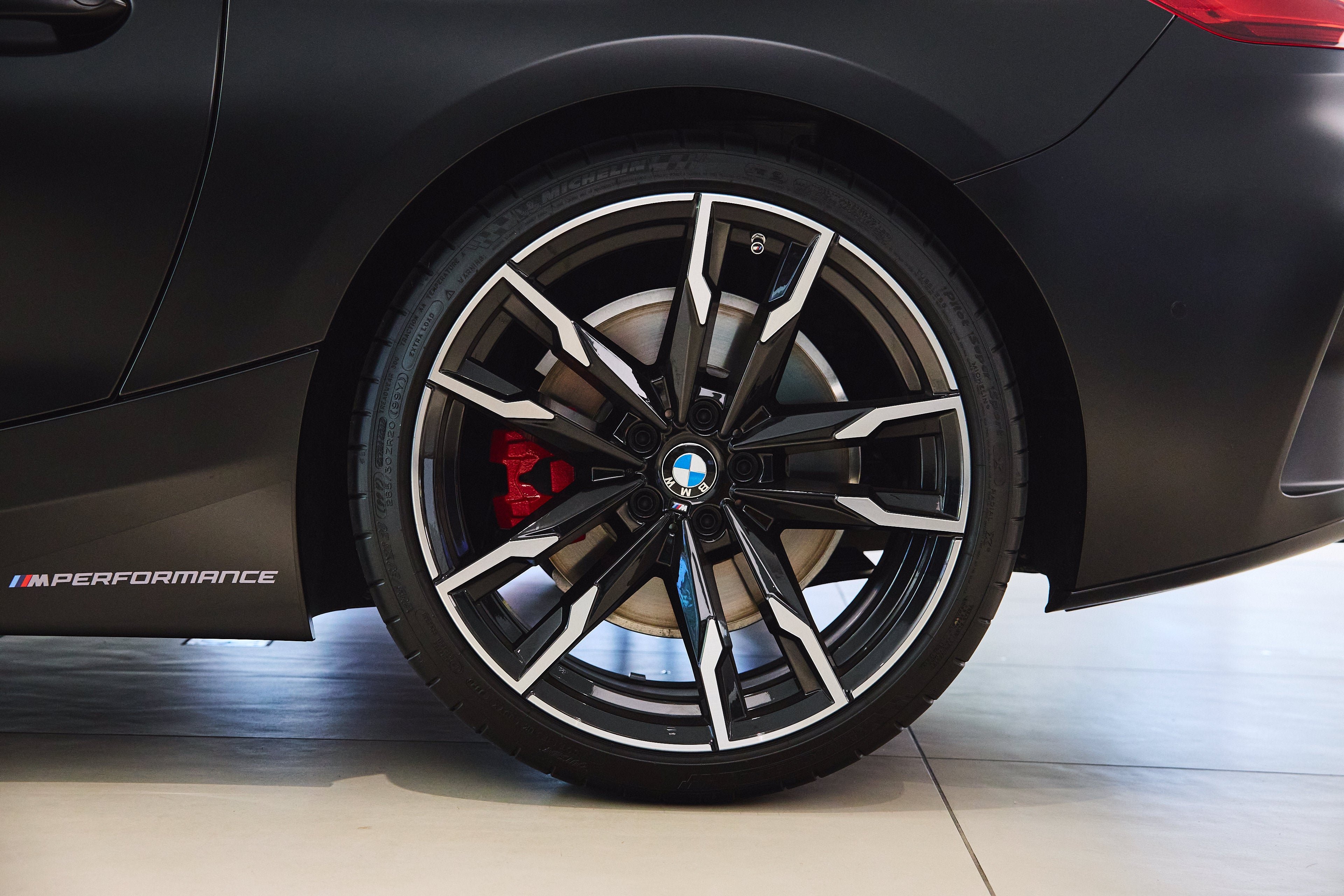 2026 BMW Z4 M40i - Photo 24