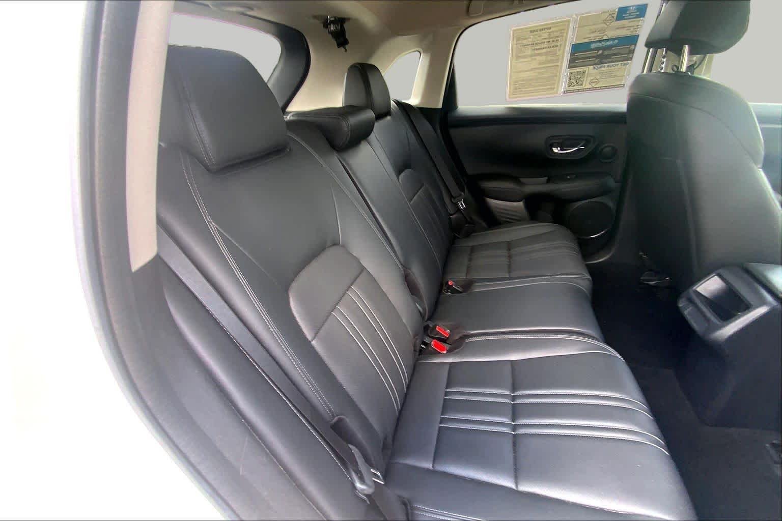 Used 2024 Platinum White Pearl Honda EX-L image 19