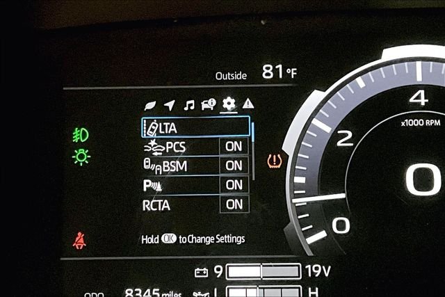 2025 Toyota Tundra Limited - Photo 37