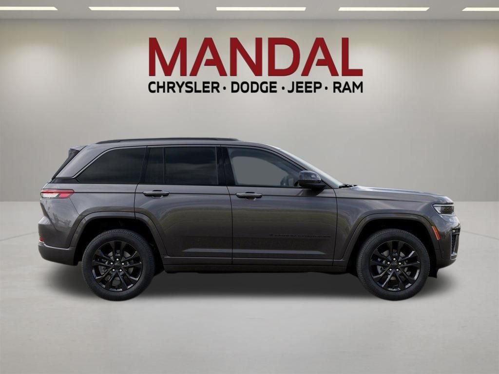 New 2026 Baltic Gray Metallic Clear-Coat Exterior Paint Jeep Limited Reserve image 21