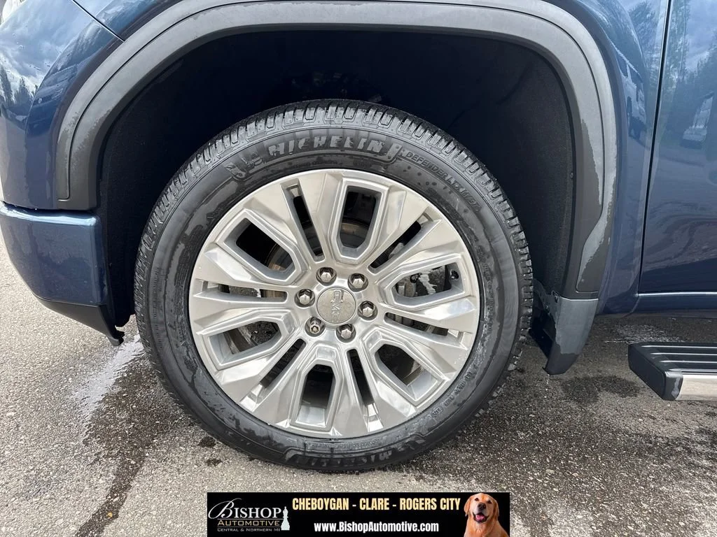 Pre-Owned 2020 GMC Sierra 1500 Denali Crew Cab image 22
