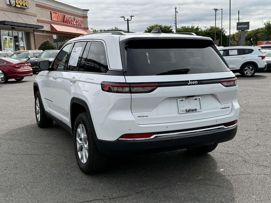 Used 2023 Bright White Clearcoat Jeep Limited image 7