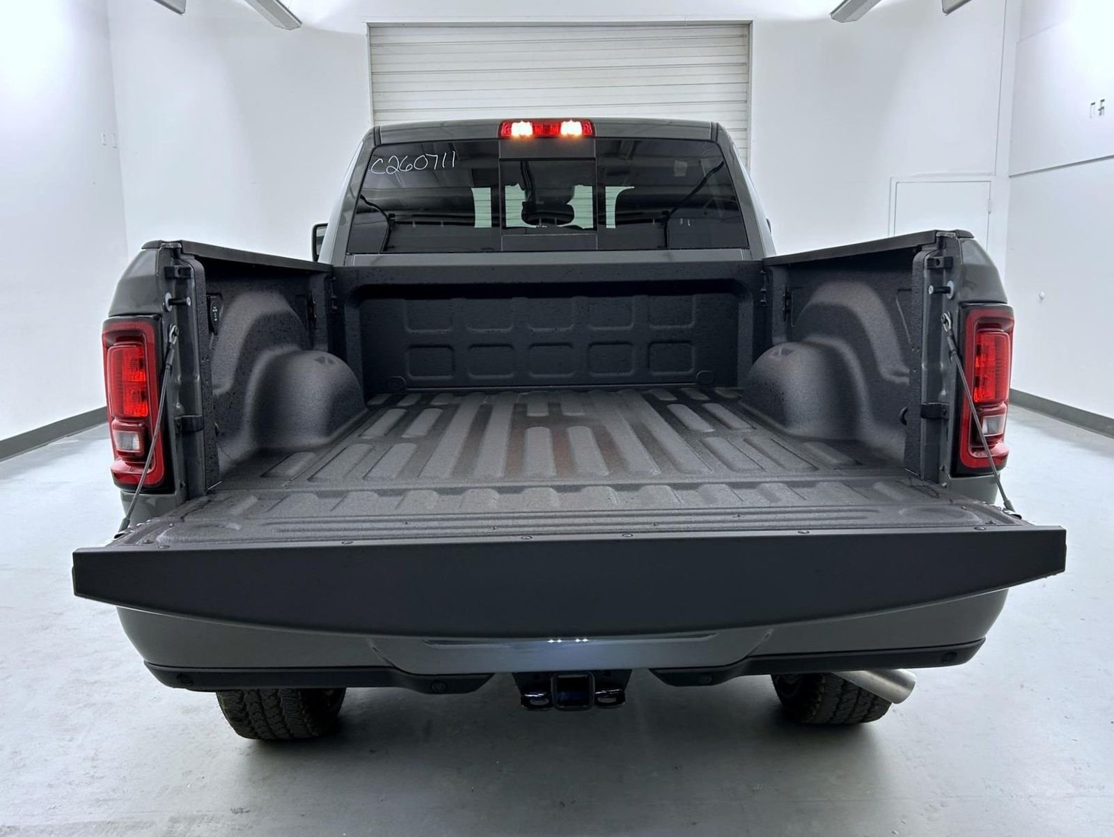 New 2026 Ceramic Gray Clear-Coat Exterior Paint RAM  image 21