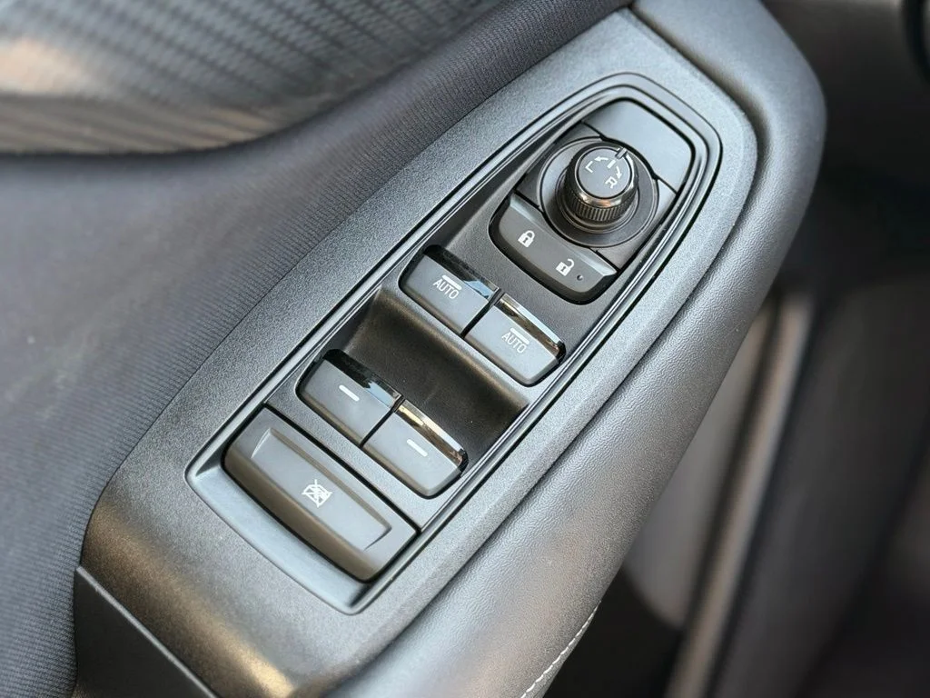 Used 2025 Blue Subaru 2.5i image 15