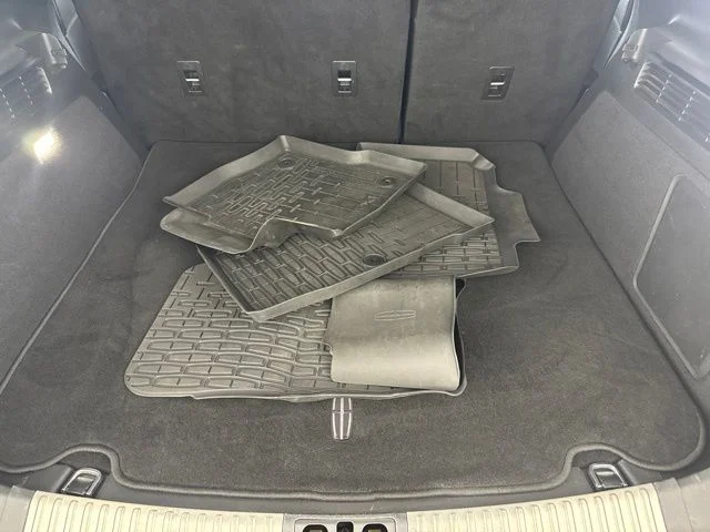 Used 2018 Red Lincoln Reserve image 29