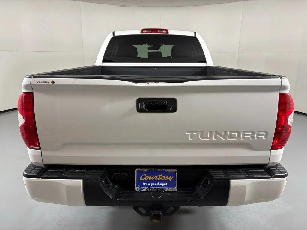 Used 2019 White Toyota SR5 image 7