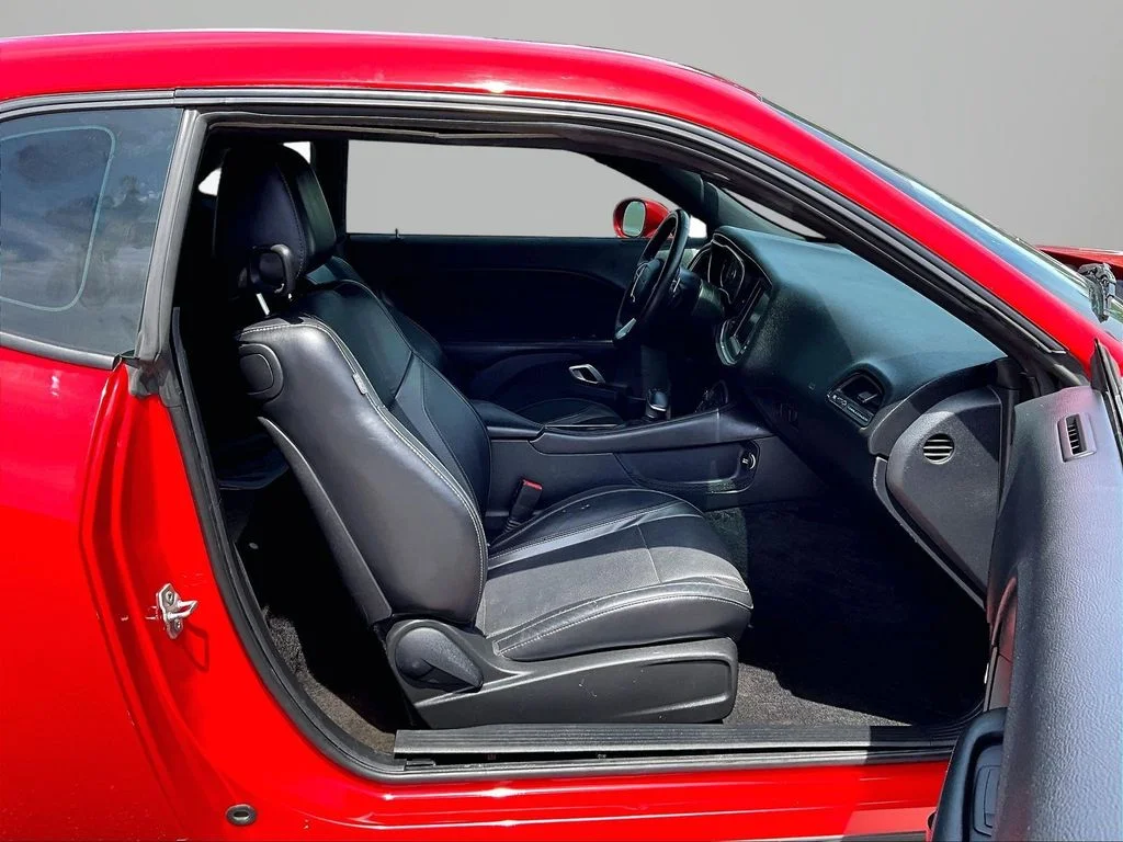 Used 2015 Red Dodge R/T image 8