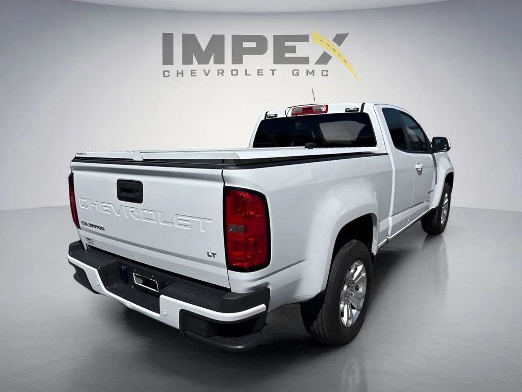 Used 2022 Summit White Chevrolet LT image 5
