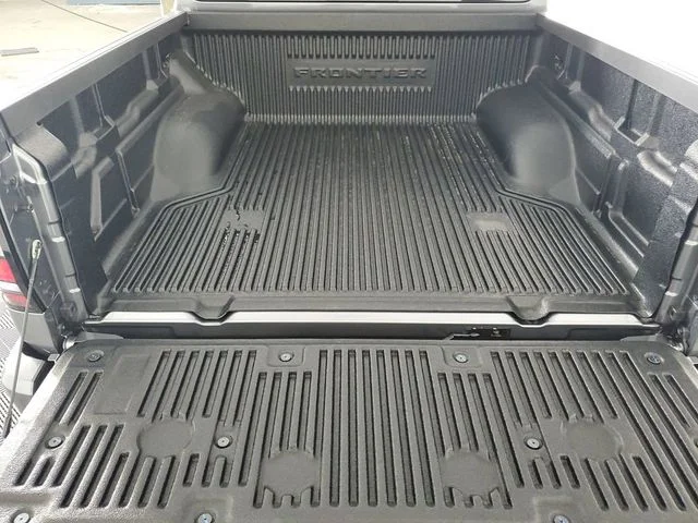New 2026 Gun Metallic Nissan Crew Cab SV image 7