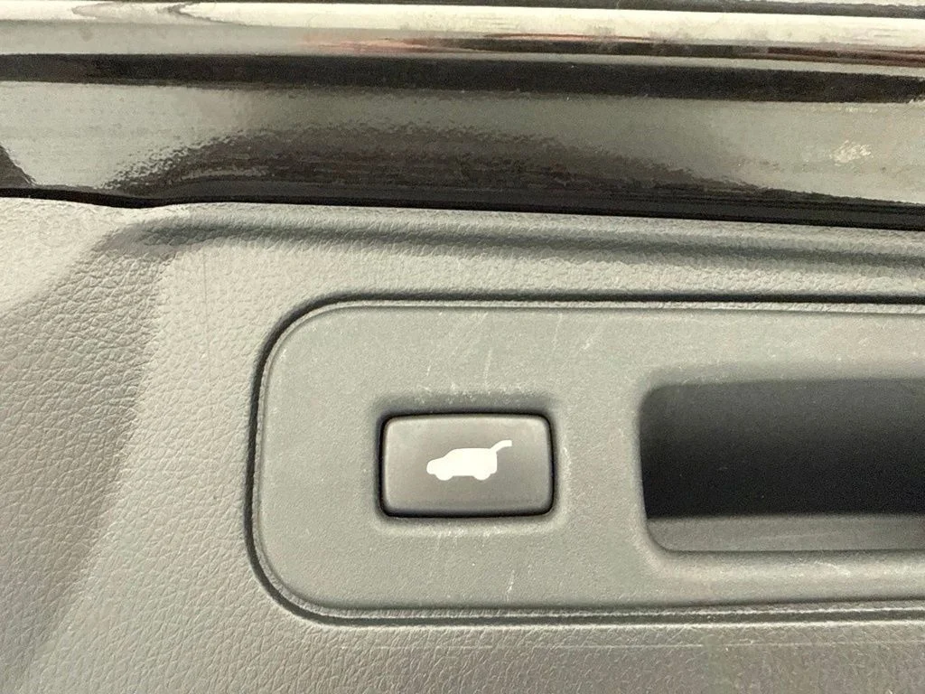 Used 2021  Honda EX-L image 12