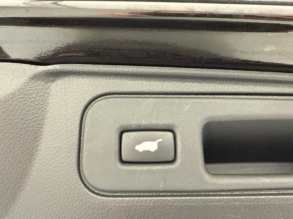Used 2021  Honda EX-L image 12