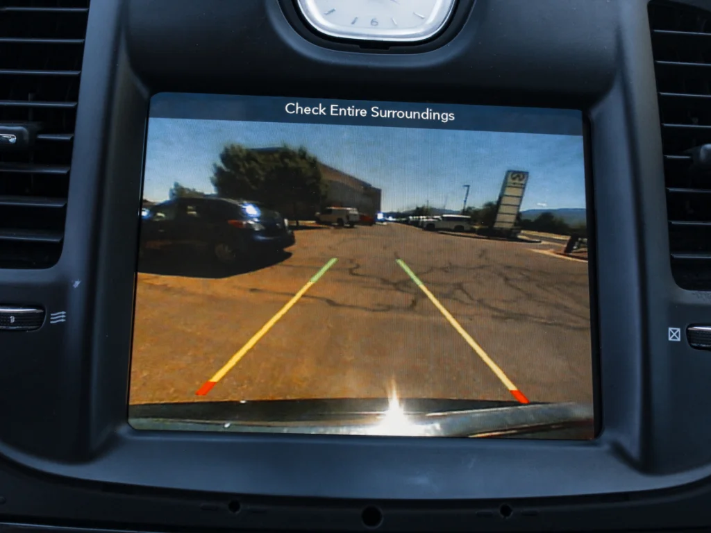 Used 2018 Gloss Black Chrysler Touring image 19