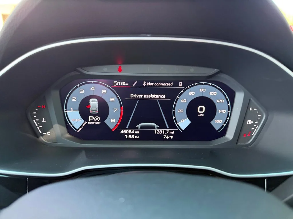 Used 2025  Audi Premium image 14